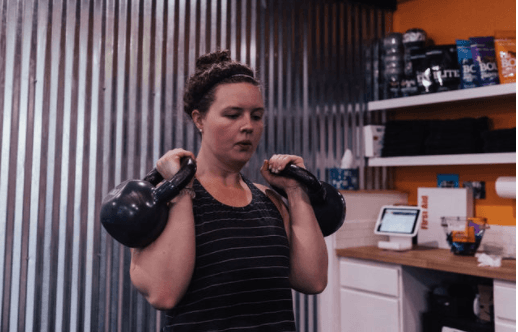 3 RULES TO MAINTAIN MUSCLE WITHOUT HEAVY WEIGHTS